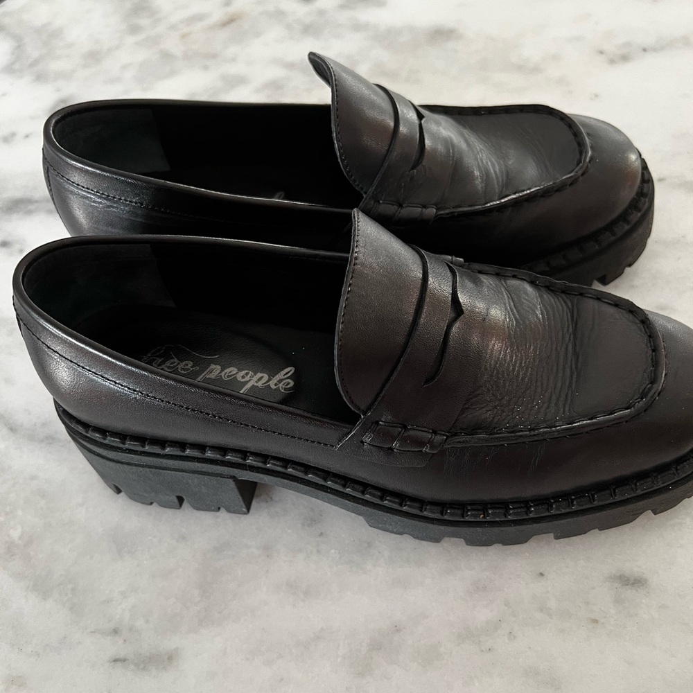 Free People Lyra Lug Sole Loafer women’s size 37.5 in black. No bag or box. - Picture 2 of 8